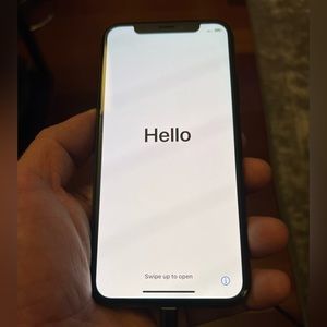 iPhone Xs - Good/Fair Condition